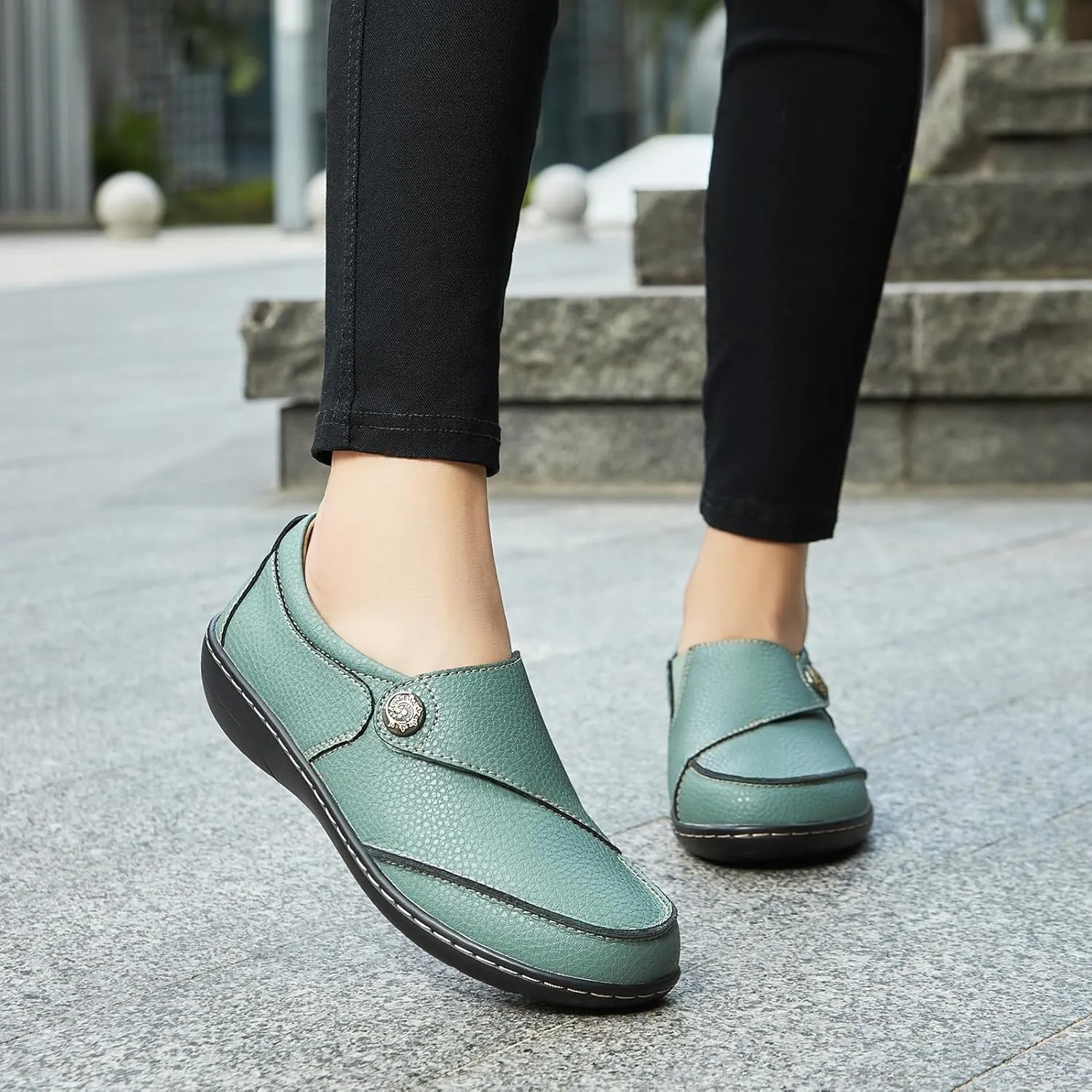 Geoeleph Women's Loafers Casual Slip-Ons Comfort Walking Flats Leather Driving Moccasins