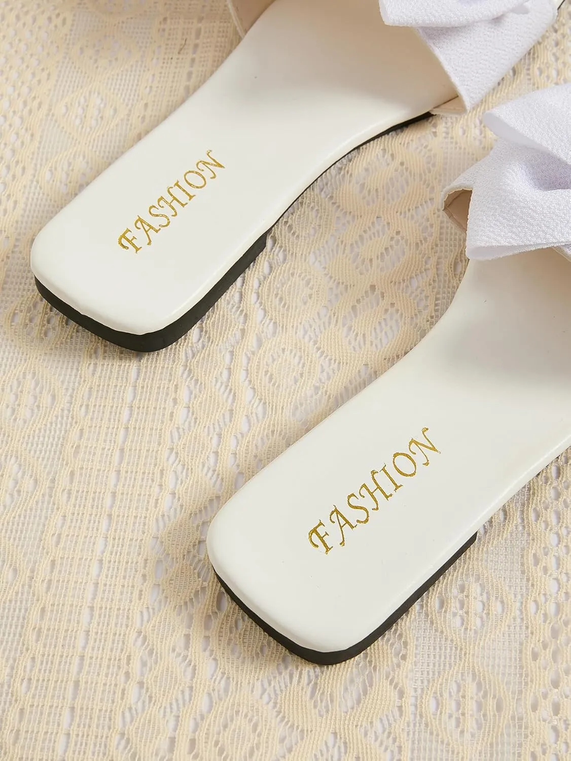GORGLITTER Women's Bow Flat Sandals White Sandals Open Toe Slip On Slides Shoes