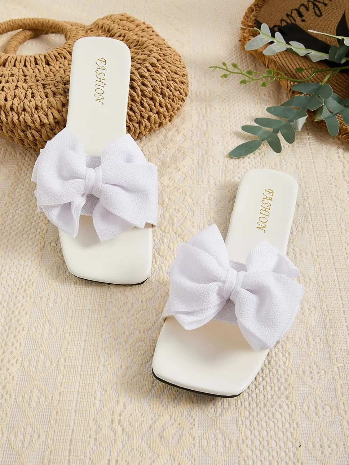 GORGLITTER Women's Bow Flat Sandals White Sandals Open Toe Slip On Slides Shoes