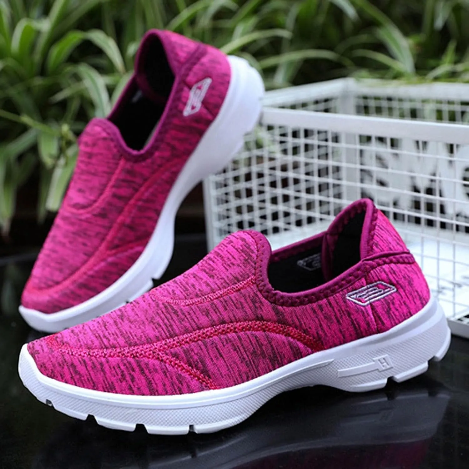 Mens Slip On Men's and Women's Soft Soled Breathable and Comfortable Sports Casual Shoes