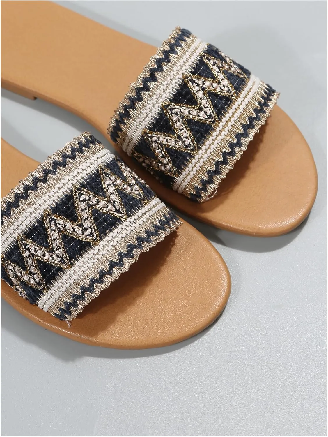 OYOANGLE Women's Boho Style Embroidered Flat Sandals Slide Sandals Fashion Flat Sandals Beach Slippers
