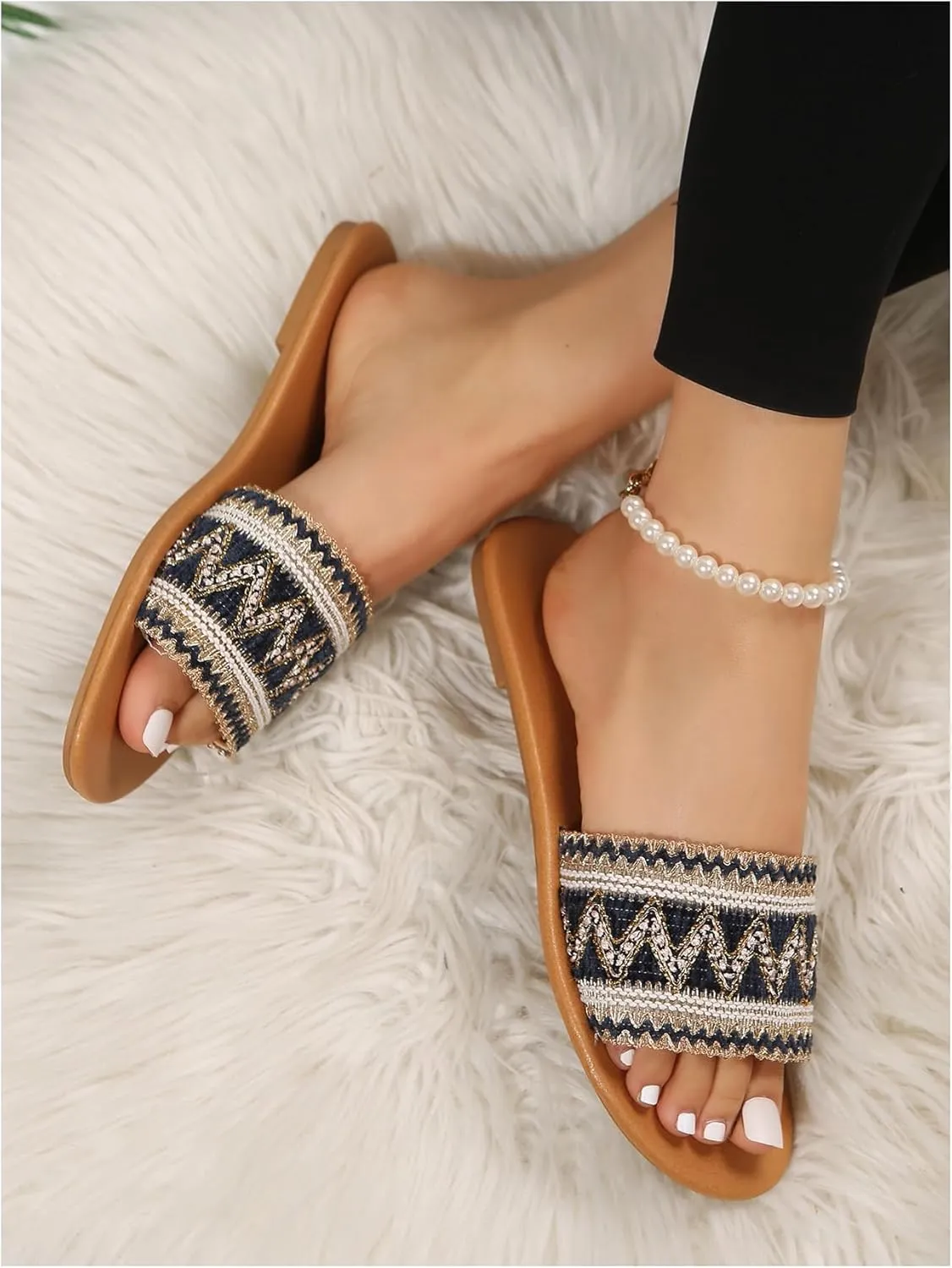 OYOANGLE Women's Boho Style Embroidered Flat Sandals Slide Sandals Fashion Flat Sandals Beach Slippers