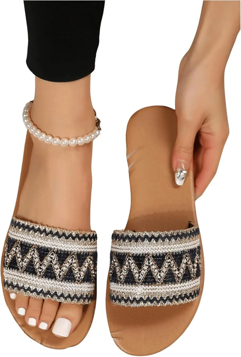 OYOANGLE Women's Boho Style Embroidered Flat Sandals Slide Sandals Fashion Flat Sandals Beach Slippers
