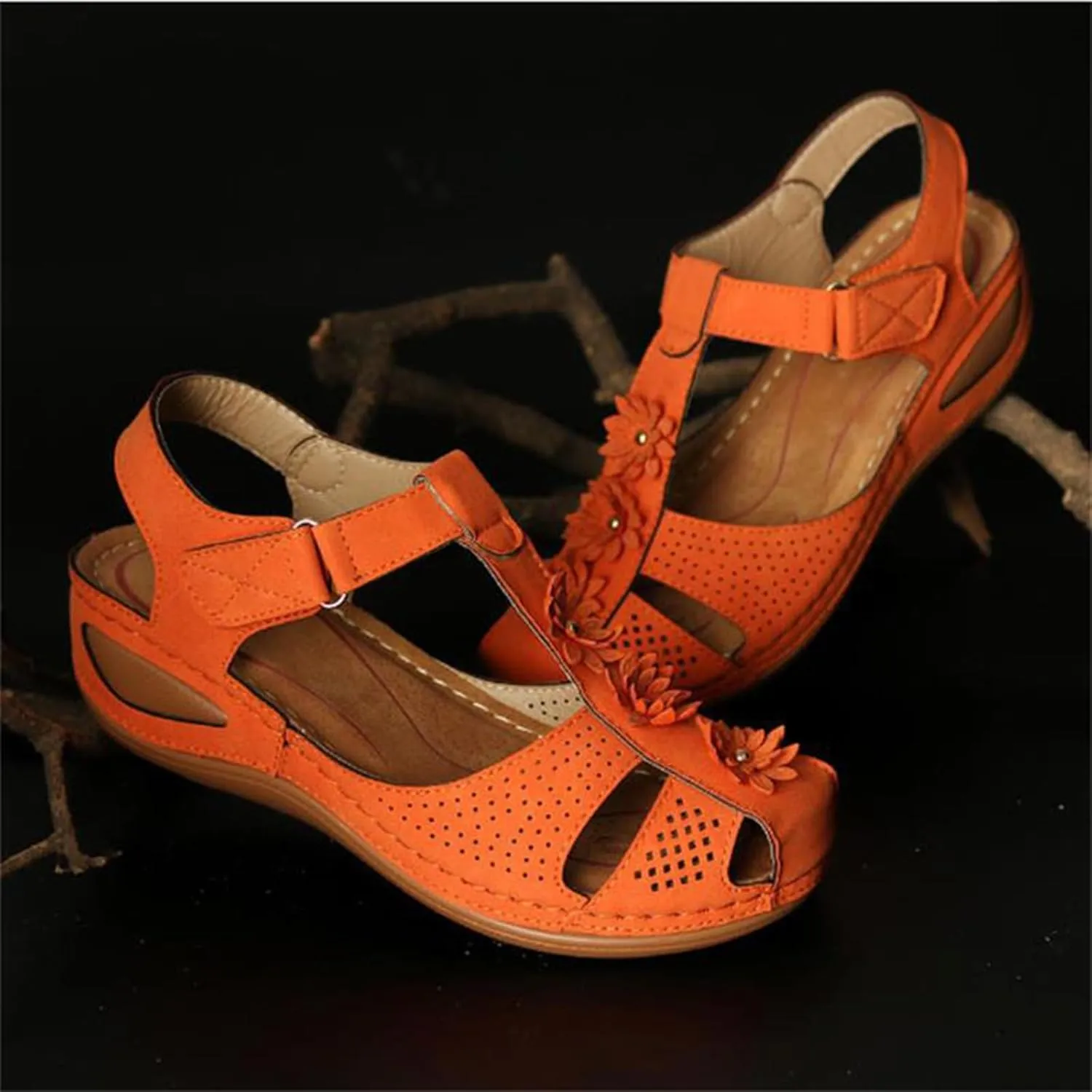 Slide Sandals Women Comfortable Closed Toe Wedge Sandals Orthotic Hollow Out Slingback Non Slip Yoga Mat Shoes Flower Design Summer Beach Shoes with Adjustable Ankle Strap
