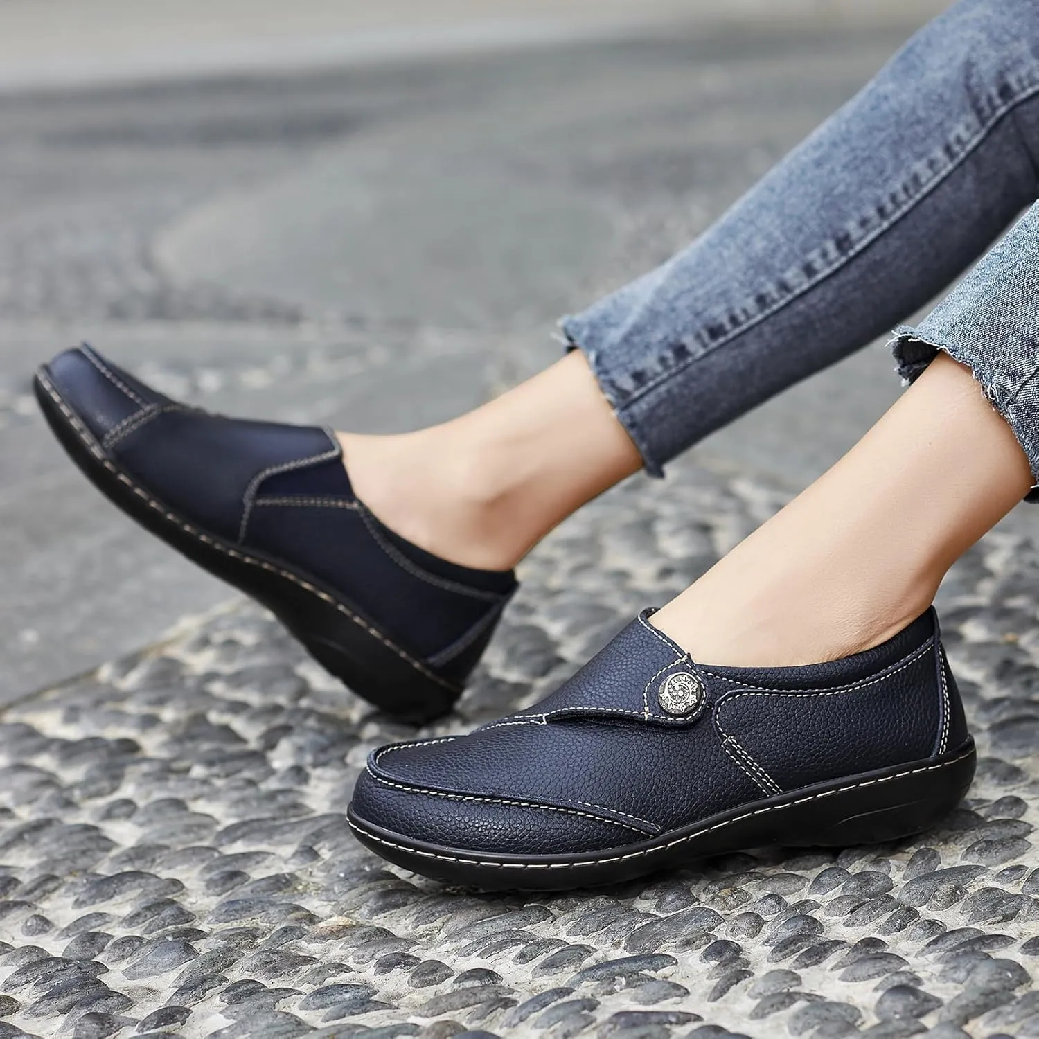 TERRIKAT Women's Classic Casual Leather Loafers Cute Moc Toe Slip On Comfort Walking Flats Lightweight Work Shoes