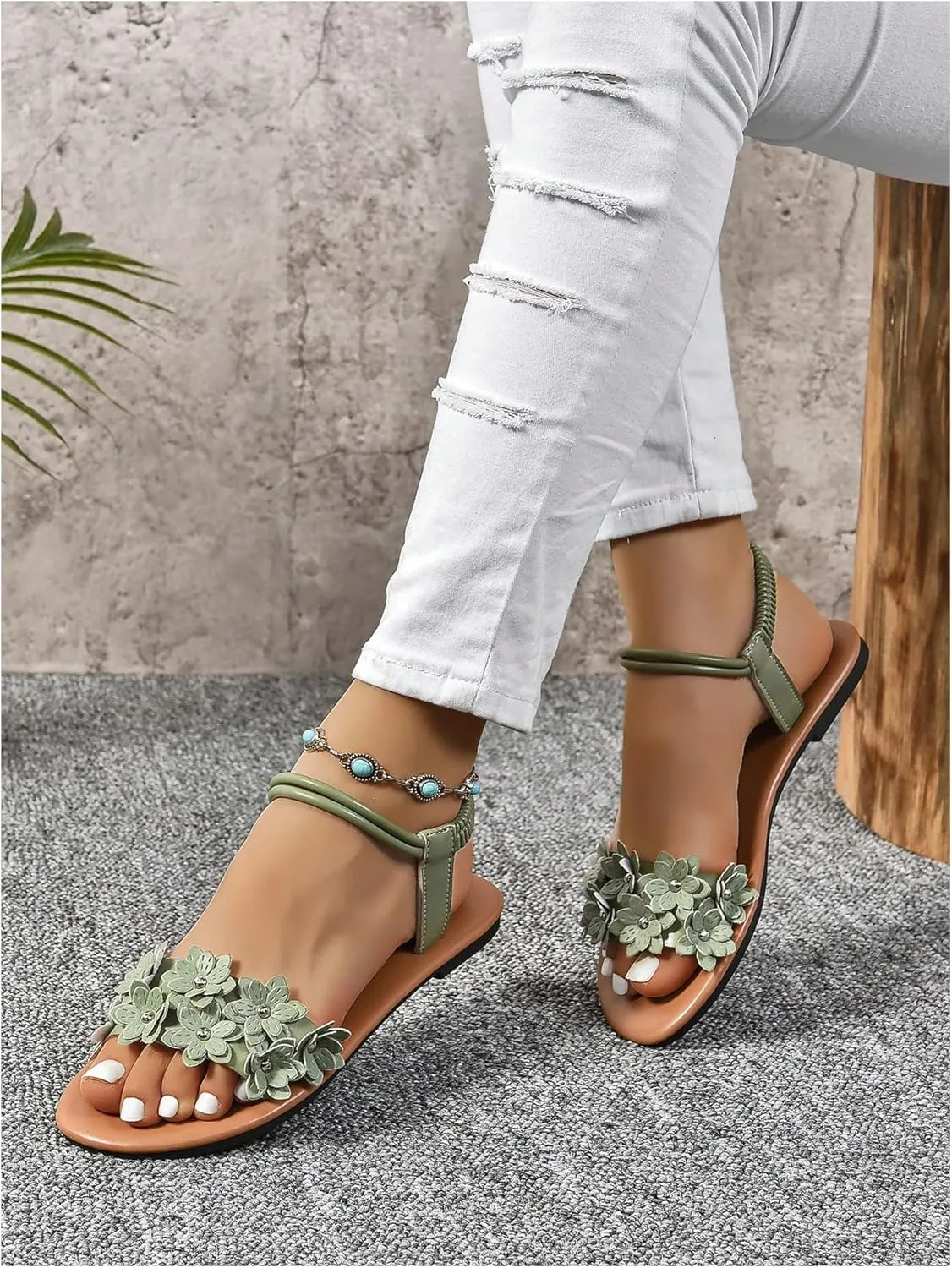 Verdusa Women's Summer Sandals Flower Leather Flat Sandals with Ankle Strap