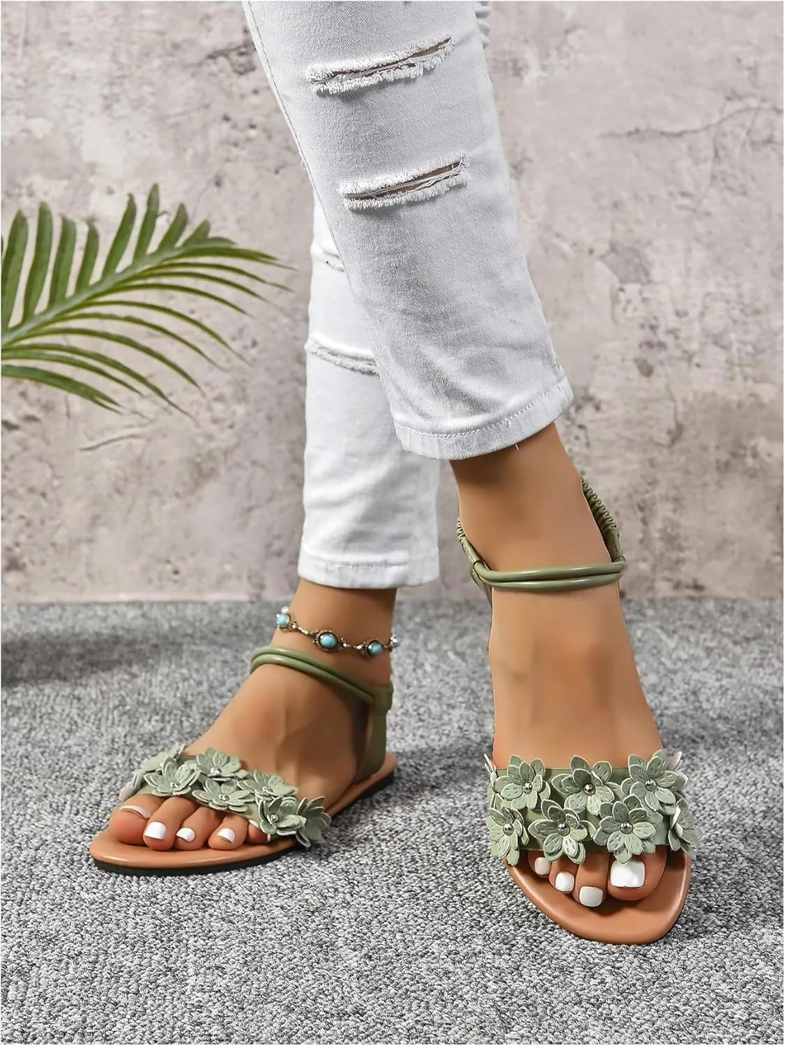 Verdusa Women's Summer Sandals Flower Leather Flat Sandals with Ankle Strap