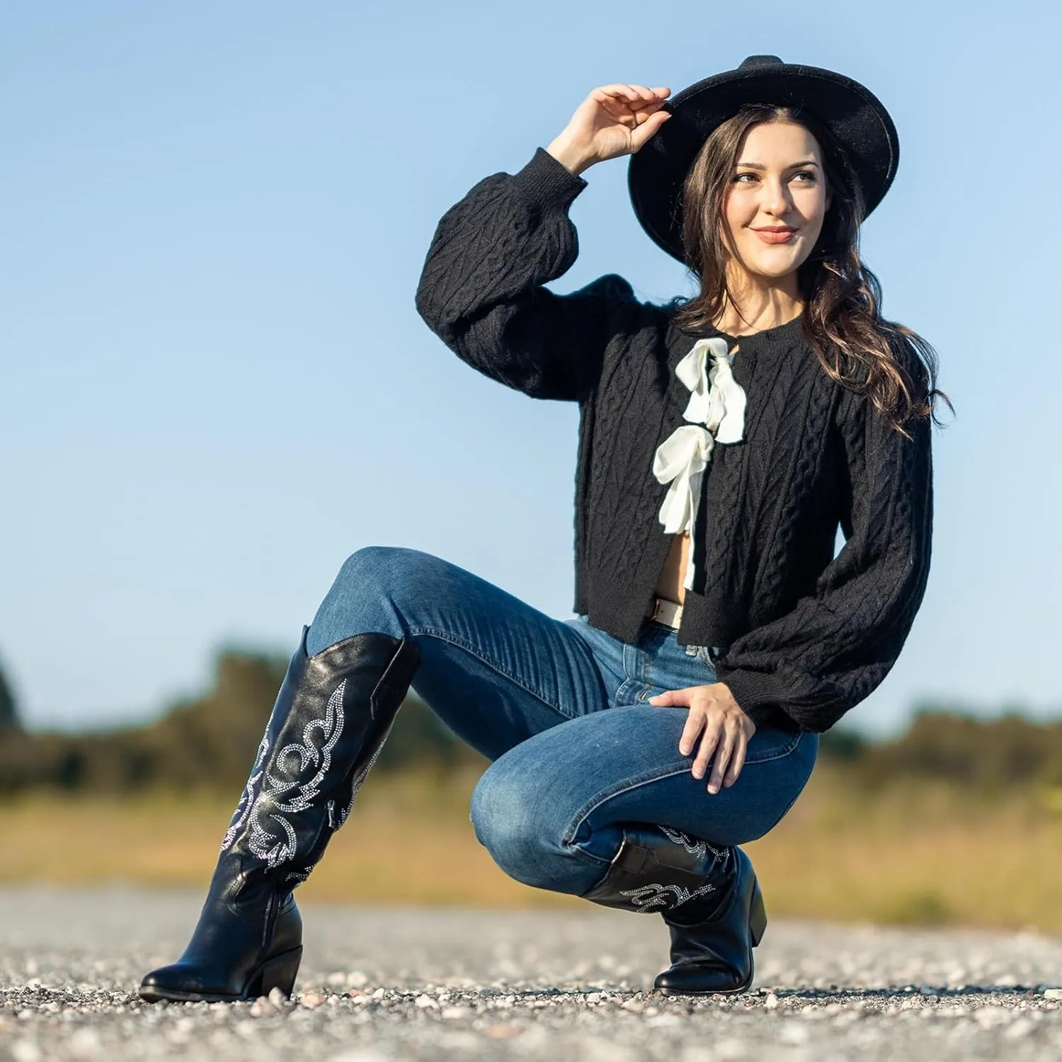 White Cowboy Boots for Women - Wide Calf Rhinestone Cowgirl Boots, Women Knee High Western Boots, Glitter Sparkly Ladies Tall Boots with Classic Embroidery and Side Zipper, Retro Classic Country Boots Pull On for Ladies
