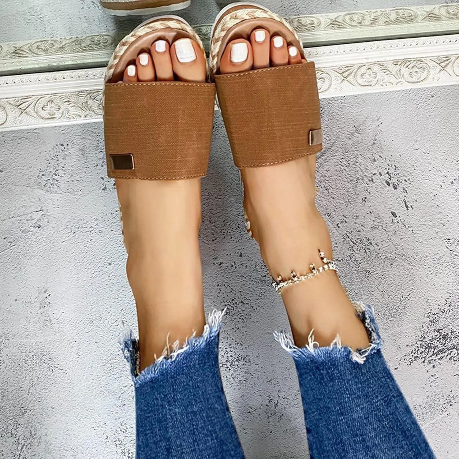Womens Sandals 2023 Summer Fashion Casual Slip on Wedge Platform Slides Sandal Solid Open Toe Metal Decorate Slippers Comfy Outdoor Anti-Slip Shoes