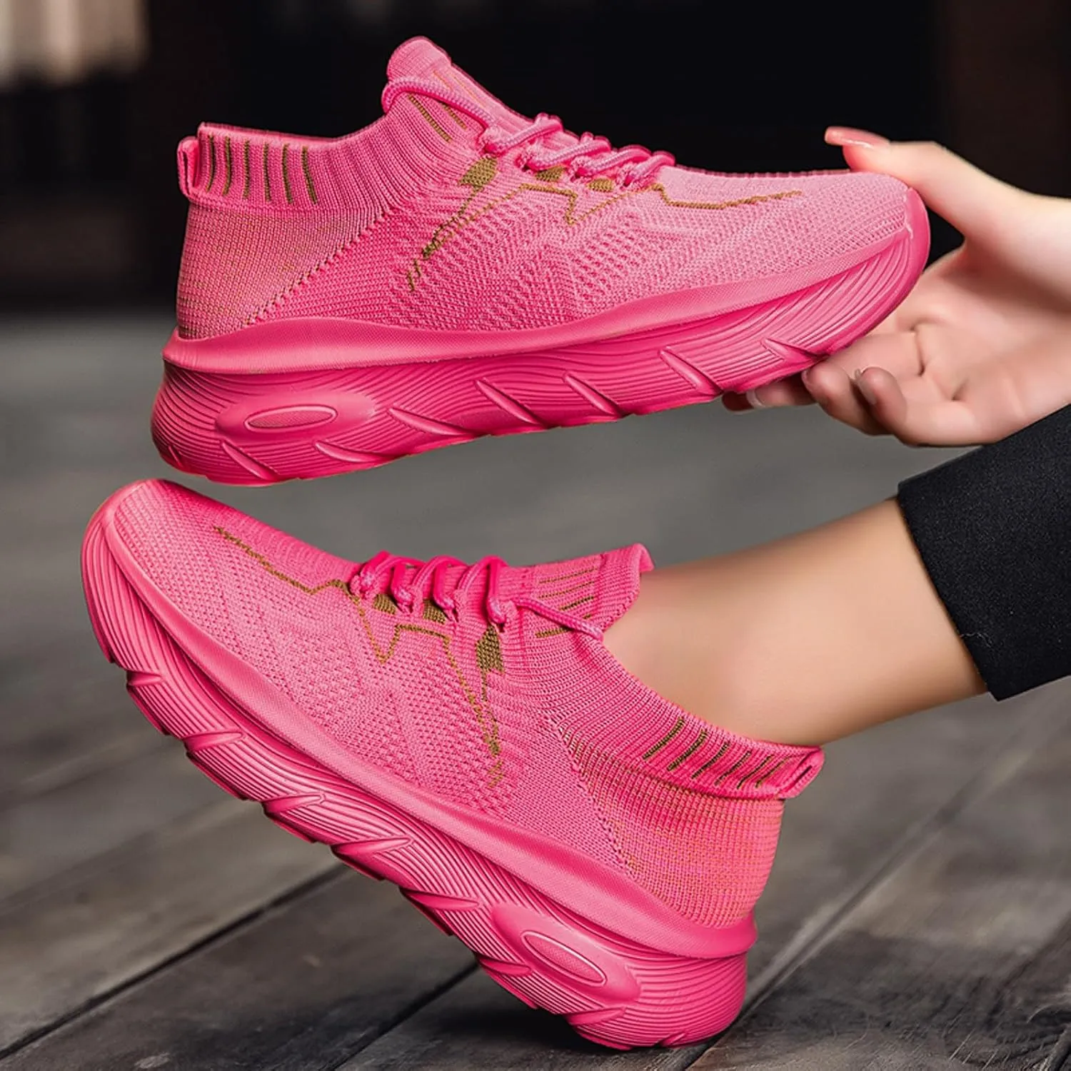 Women's Spring and Summer Fashion Solid Color Mesh Lace Up Sneakers Casual Comfortable Easy Walking Shoes Women