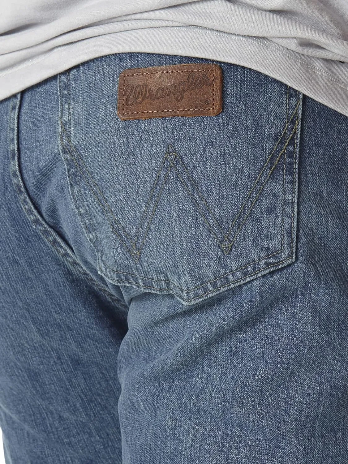 Wrangler Men's Retro Slim Fit Boot Cut Jean