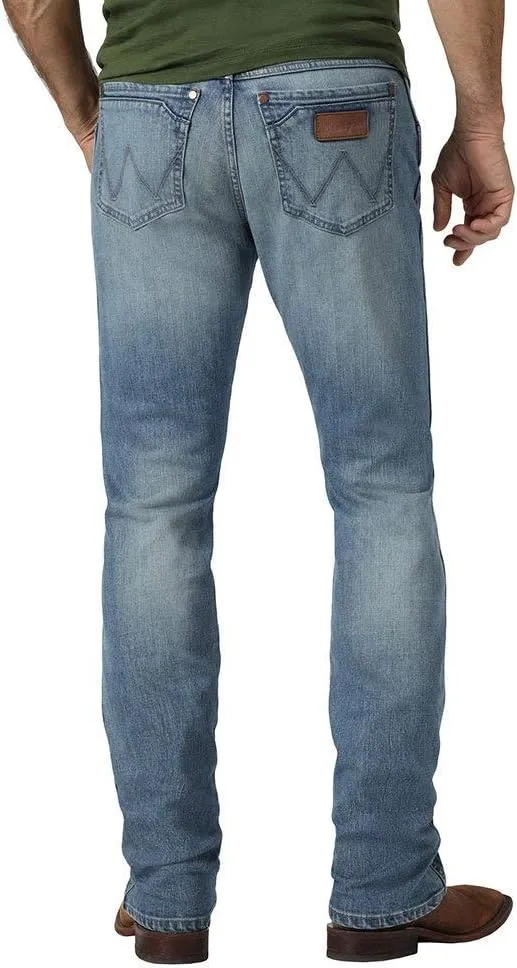 Wrangler Men's Retro Slim Fit Straight Leg Jeans